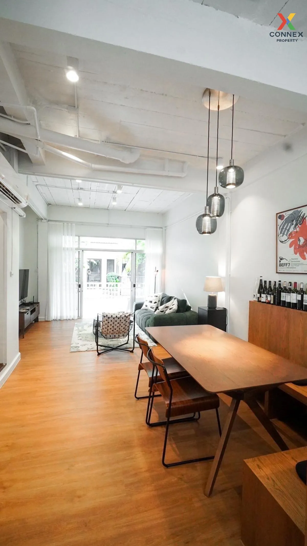For Rent 2 - storey townhouse in Soi Thara Rom 2 Thonglor Bangkok