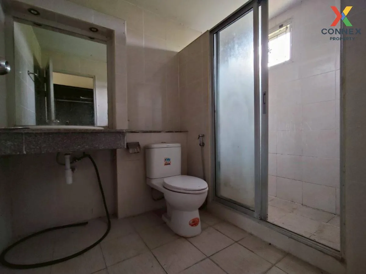 For Sale House , Siwarat 7 , Khlong Yong , mueang Nakhon Pathom ,