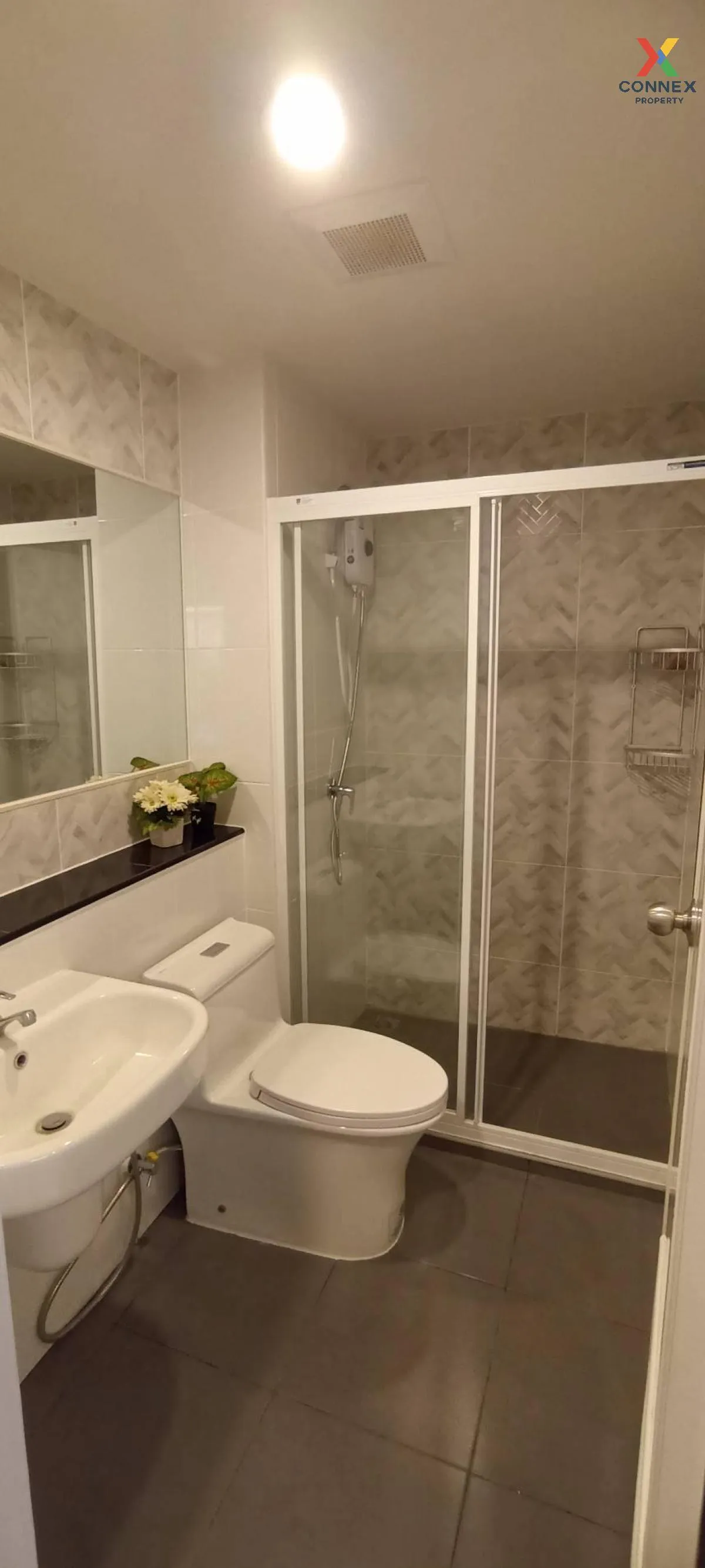 เช่าคอนโด  รีเจ้นท์ โฮม บางนา (โครงการใหม่) บางนา เขต บางนา กรุงเ