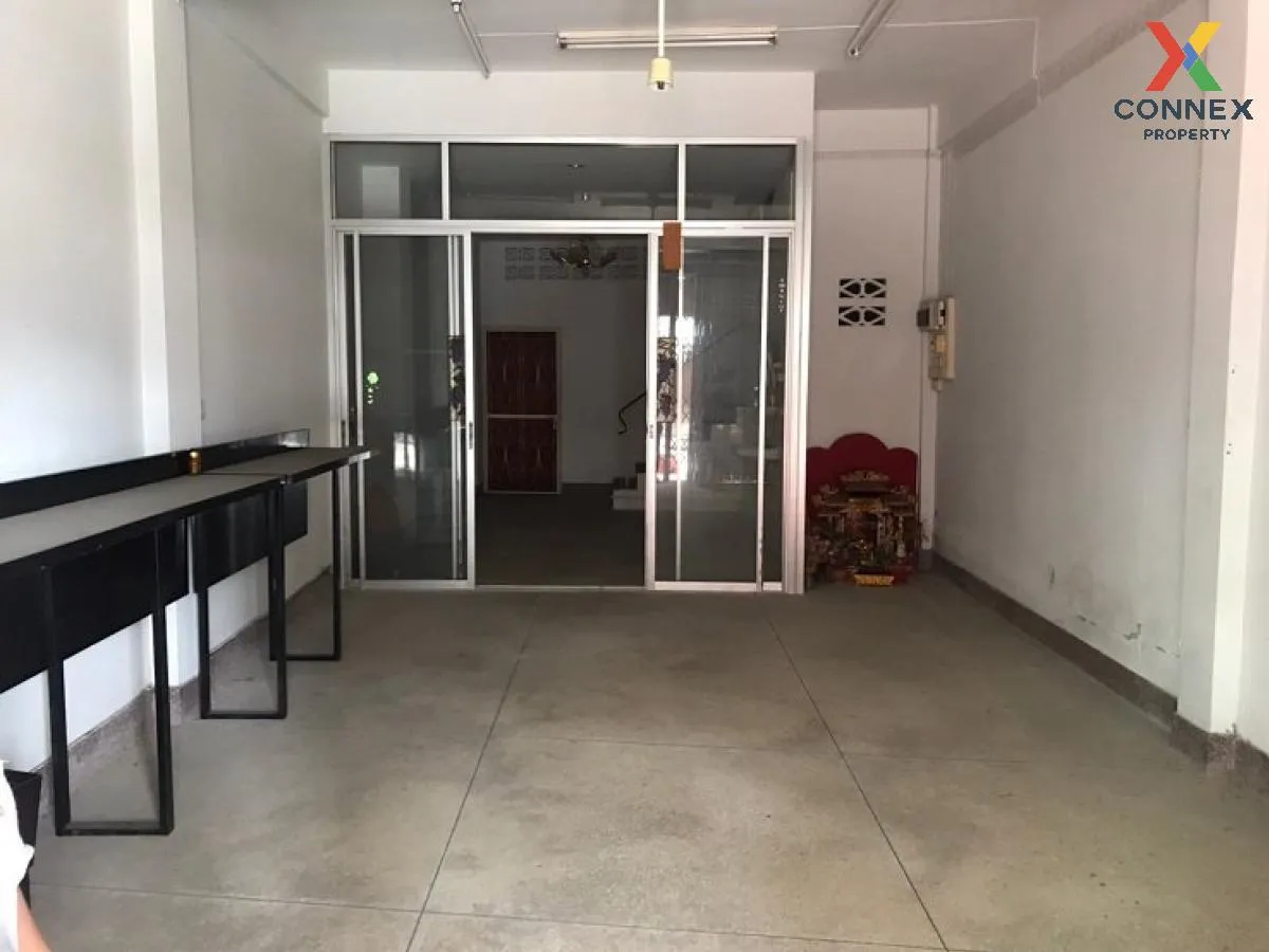 For Sale Commercial building, Hua Hin, Dechanuchit Road , Hua Hin
