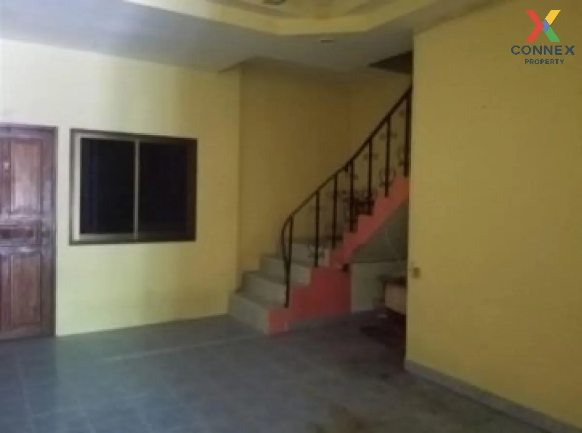 For Sale 3 - storey commercial building 48.50 square meters floor 4