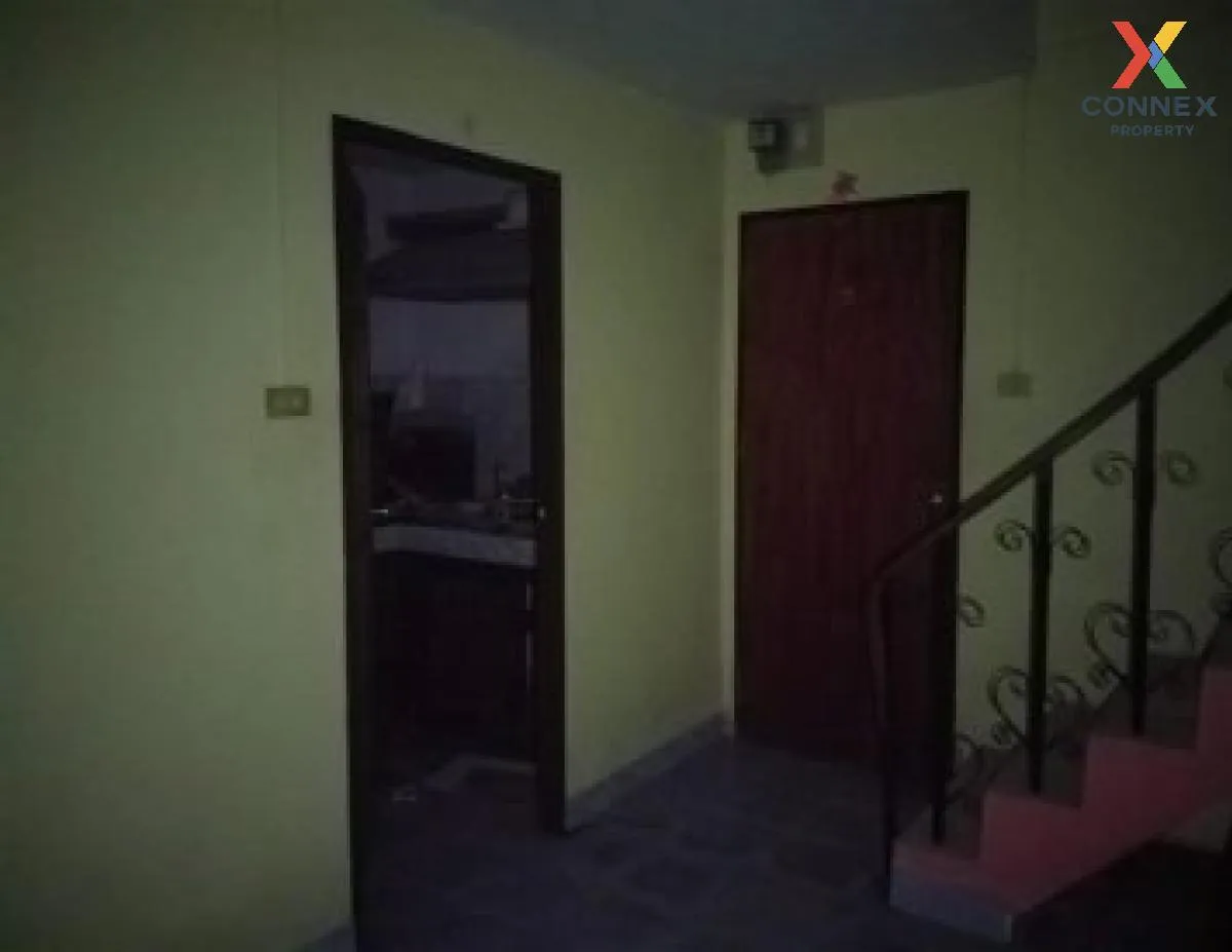 For Sale 3 - storey commercial building 48.50 square meters floor