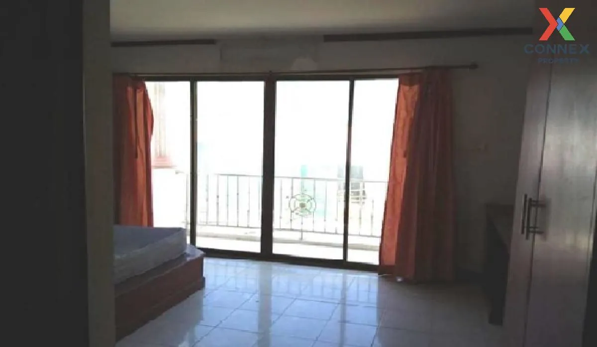 For Sale 5 - storey Commercial building area 347.85 square meters 4