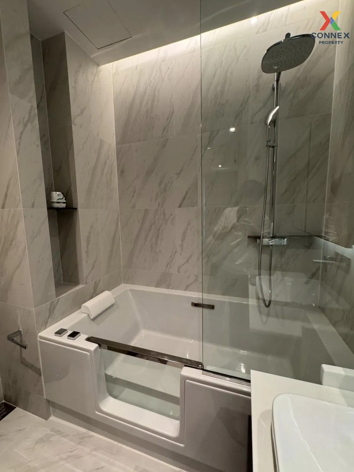 เช่าคอนโด  เดอะ รูม สุขุมวิท 38 BTS-ทองหล่อ พระโขนง เขต คลองเตย ก