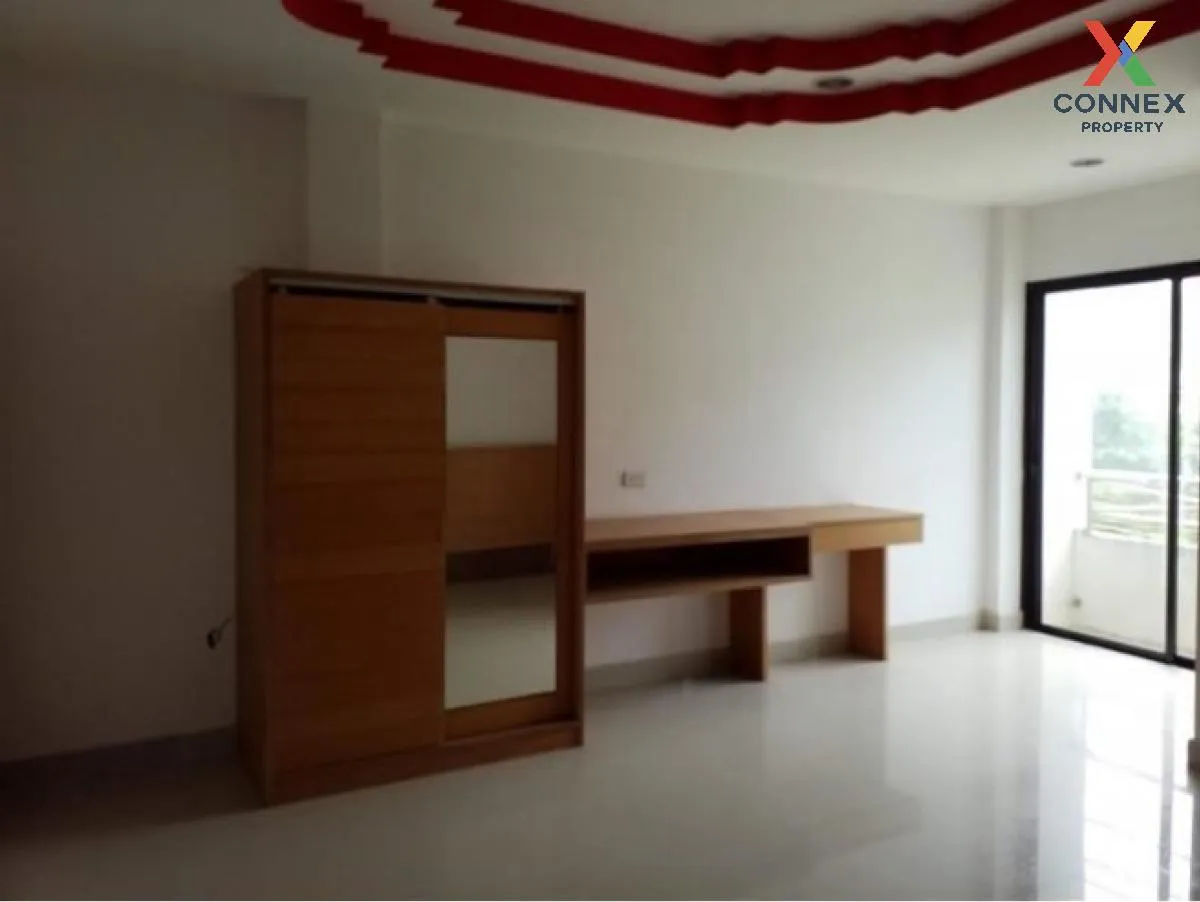 For Sale Commercial Building , Sapsaenlan 1 , Patong , Kathu , Ph 3