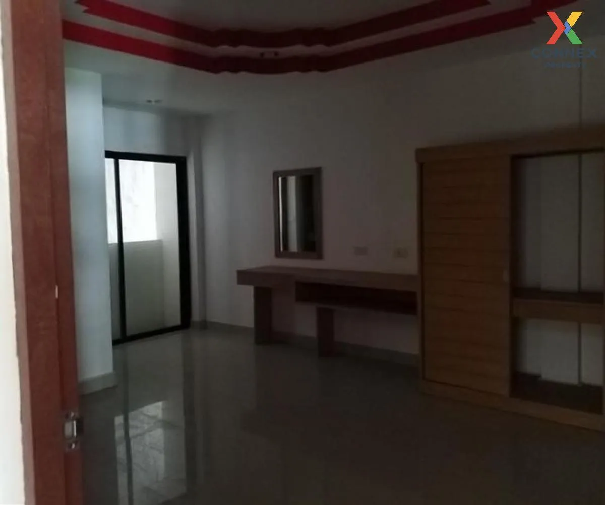 For Sale Commercial Building , Sapsaenlan 1 , Patong , Kathu , Ph 4