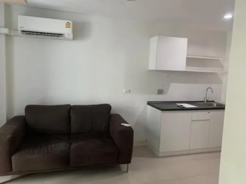 ขายคอนโด  ลีโว ลาดพร้าว 18 เฟส 2 ห้องมุม จอมพล  เขต จตุจักร กรุงเทพ CX-120612 ขายคอนโด  ลีโว ลาดพร้าว 18 เฟส 2 ห้องมุม จอมพล  เขต จตุจักร กรุงเทพ CX-120612