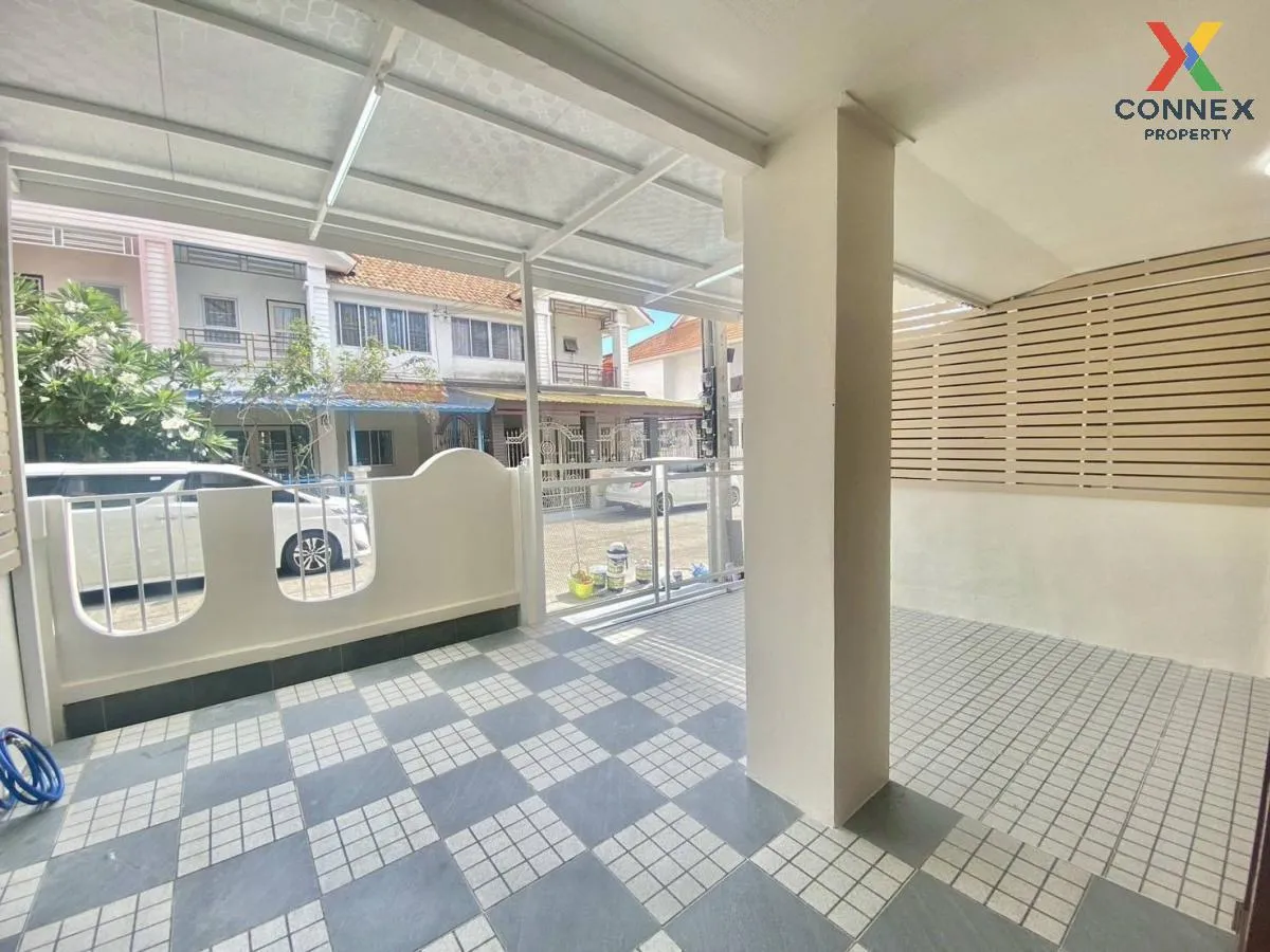 For Sale Townhouse/Townhome  , Phanason Villa Praeksa , newly ren 2