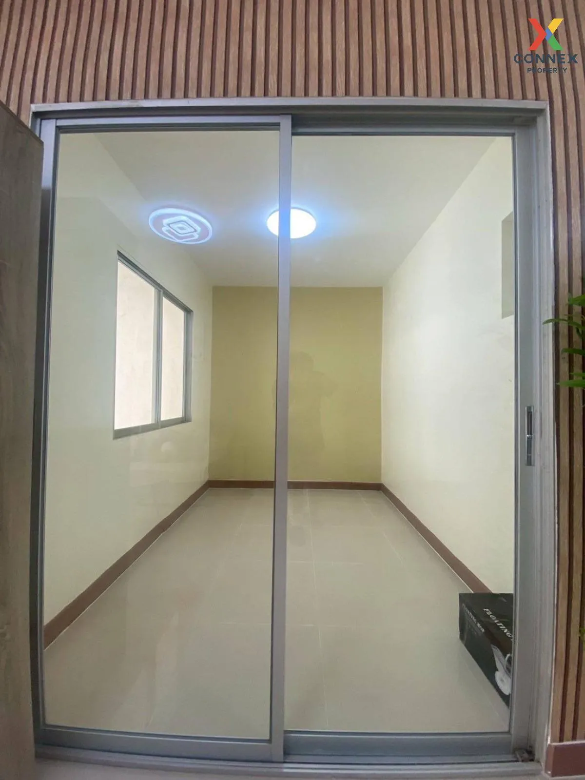 For Sale Townhouse/Townhome  , Phanason Villa Praeksa , newly ren