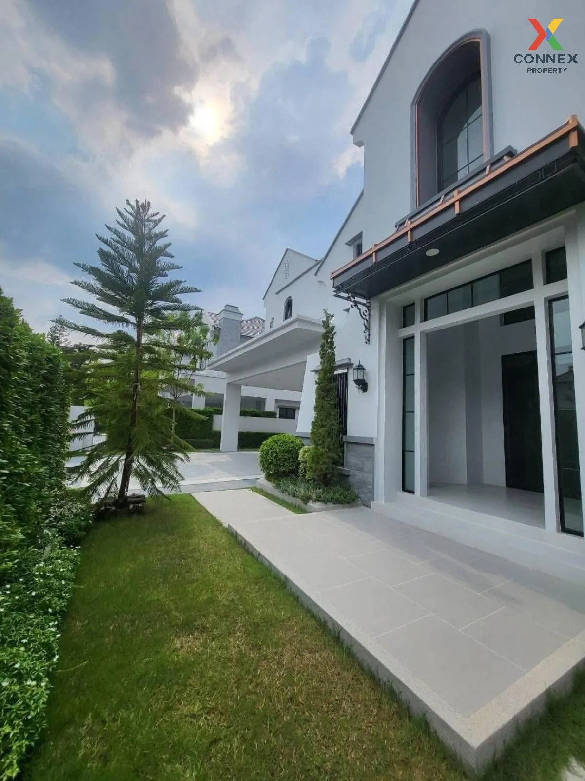 For Rent House , Nantawan Rama 9-New Krungthepkreetha , Saphan Su 3