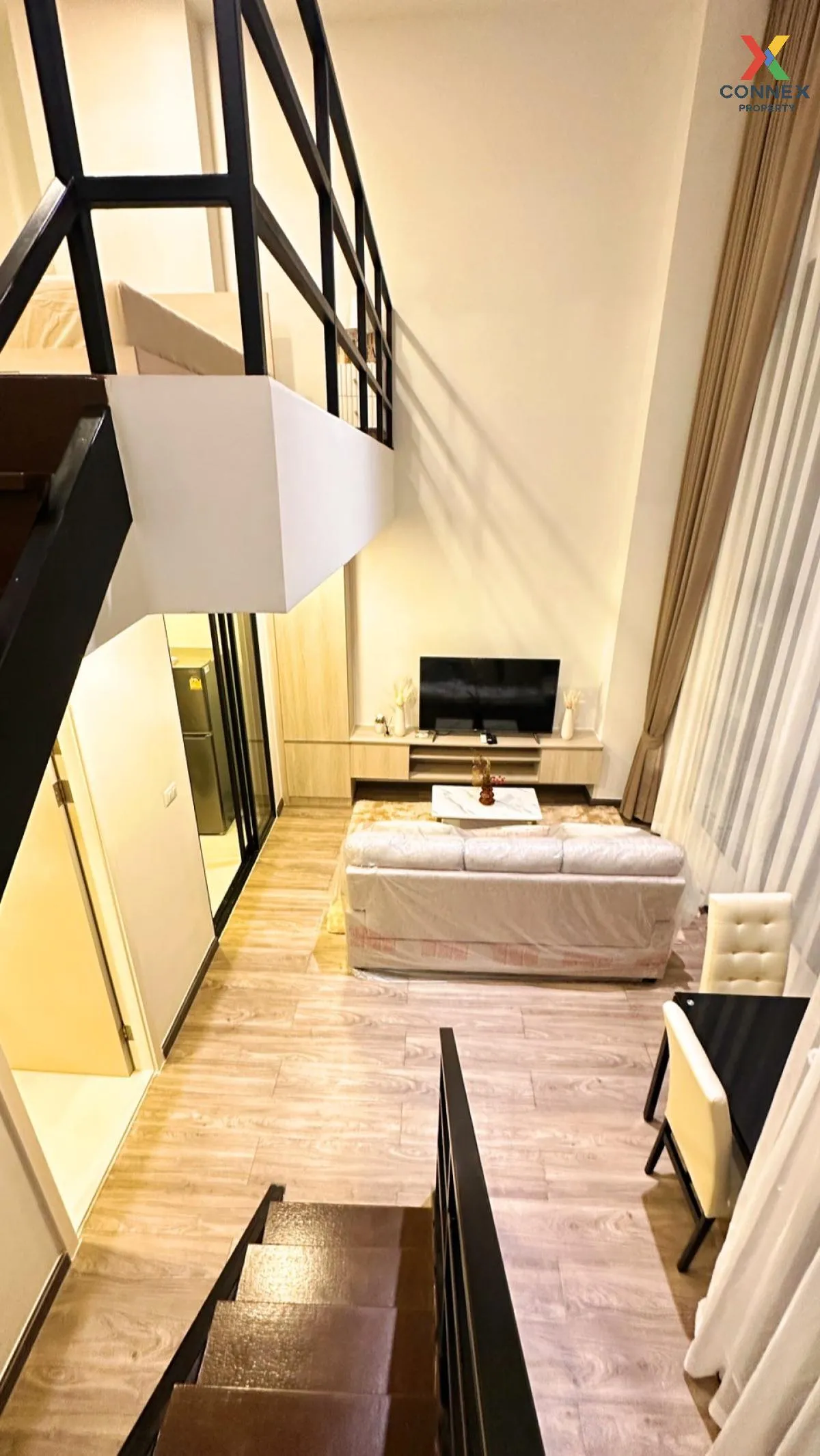 เช่าคอนโด  เดอะ คอลเล็ค รัชดา 32 ห้องมุม  แขวงจันทรเกษม เขต จตุจั 3