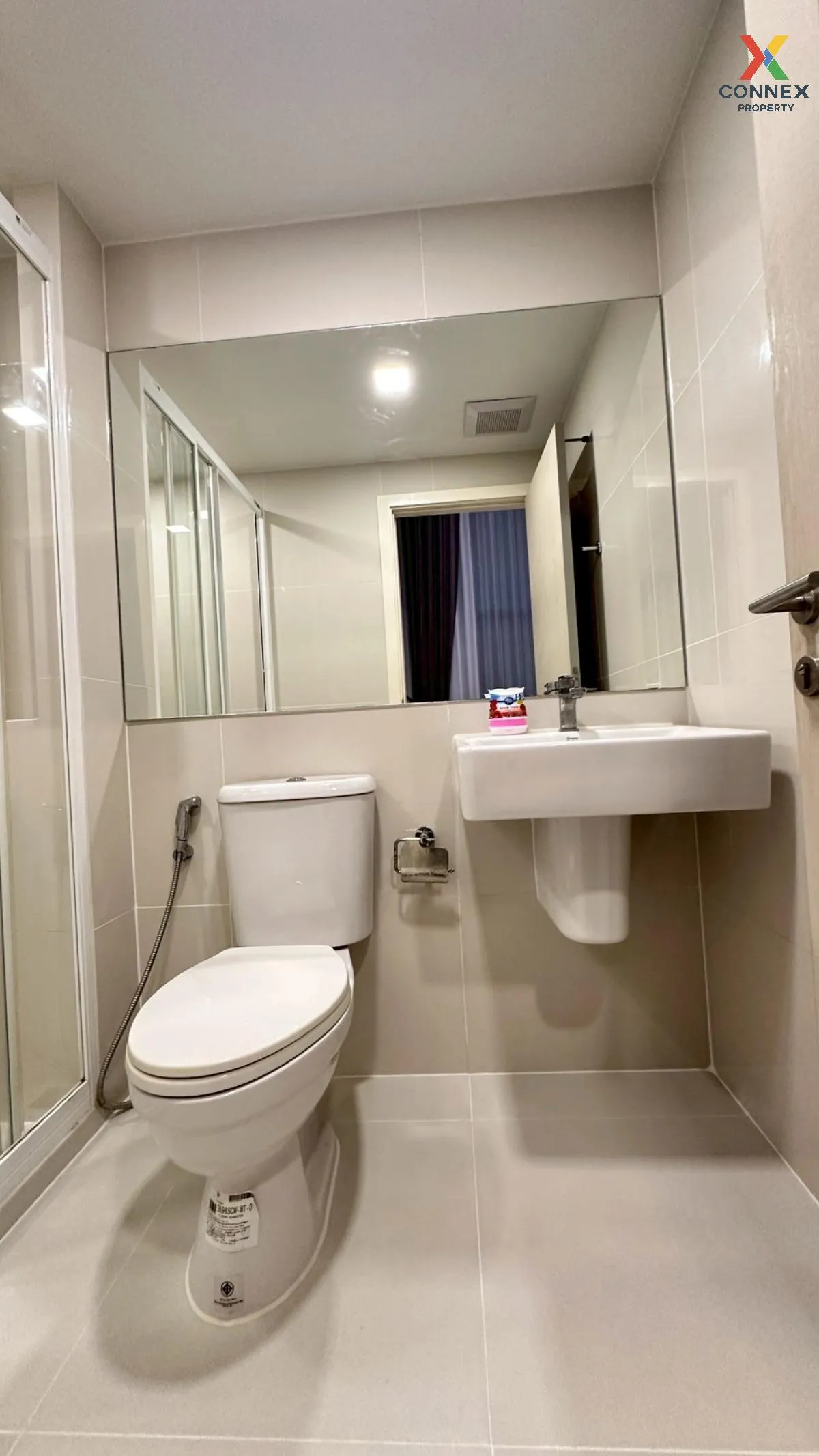 เช่าคอนโด  เดอะ คอลเล็ค รัชดา 32 ห้องมุม  แขวงจันทรเกษม เขต จตุจั