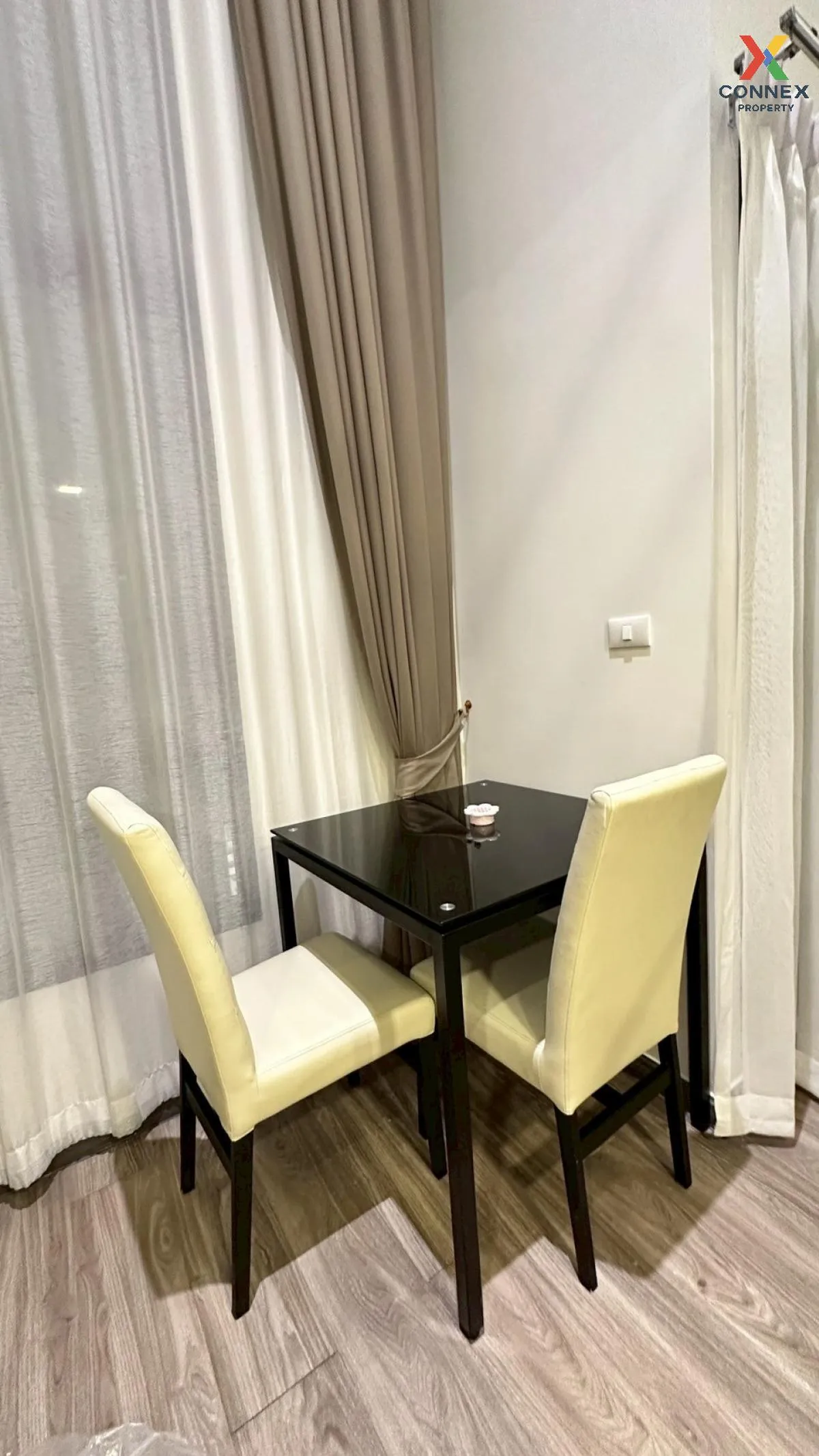 เช่าคอนโด  เดอะ คอลเล็ค รัชดา 32 ห้องมุม  แขวงจันทรเกษม เขต จตุจั