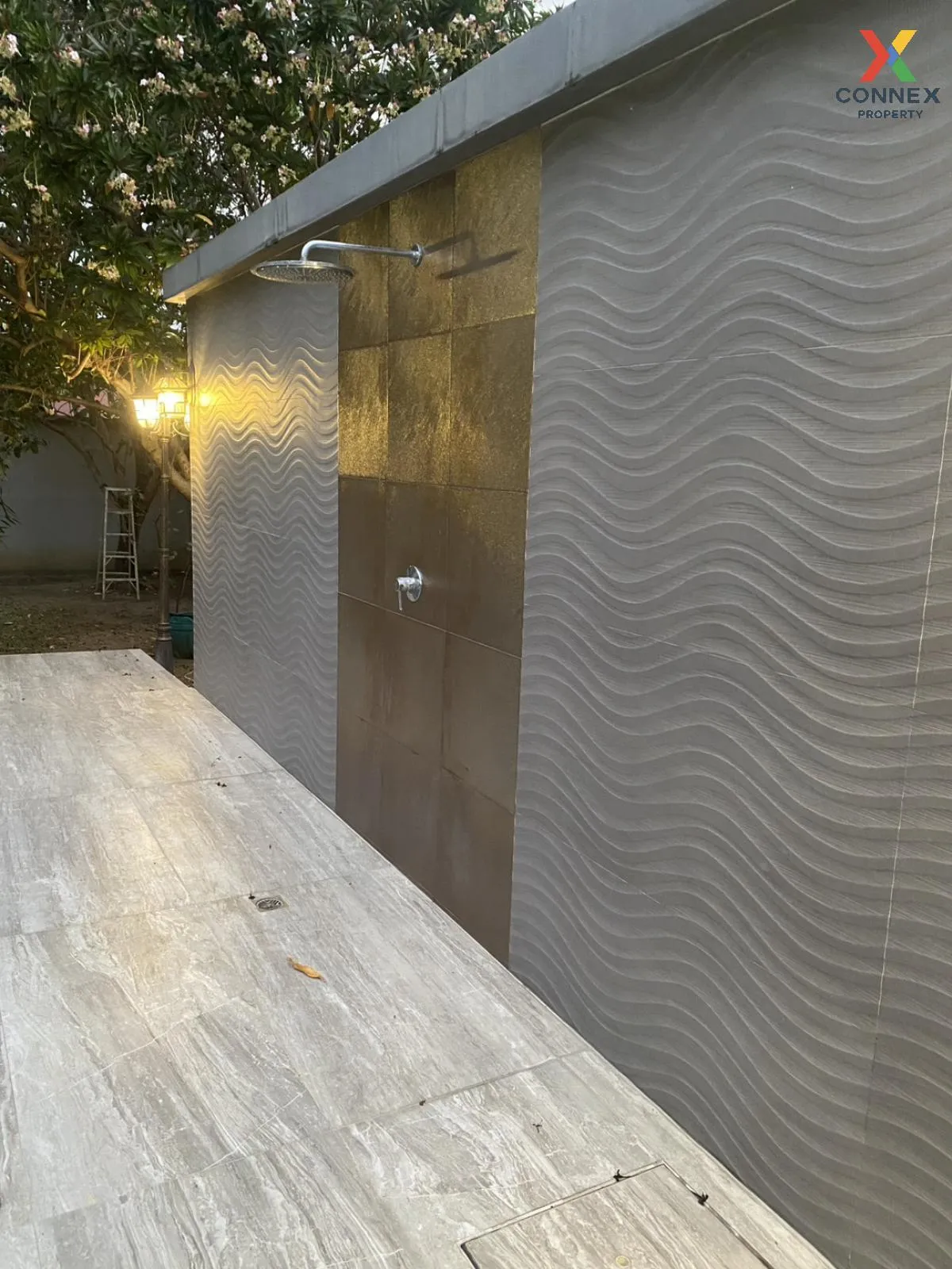 For Sale 2 - storey single house with 1 rai Thung Song Hong , Lak