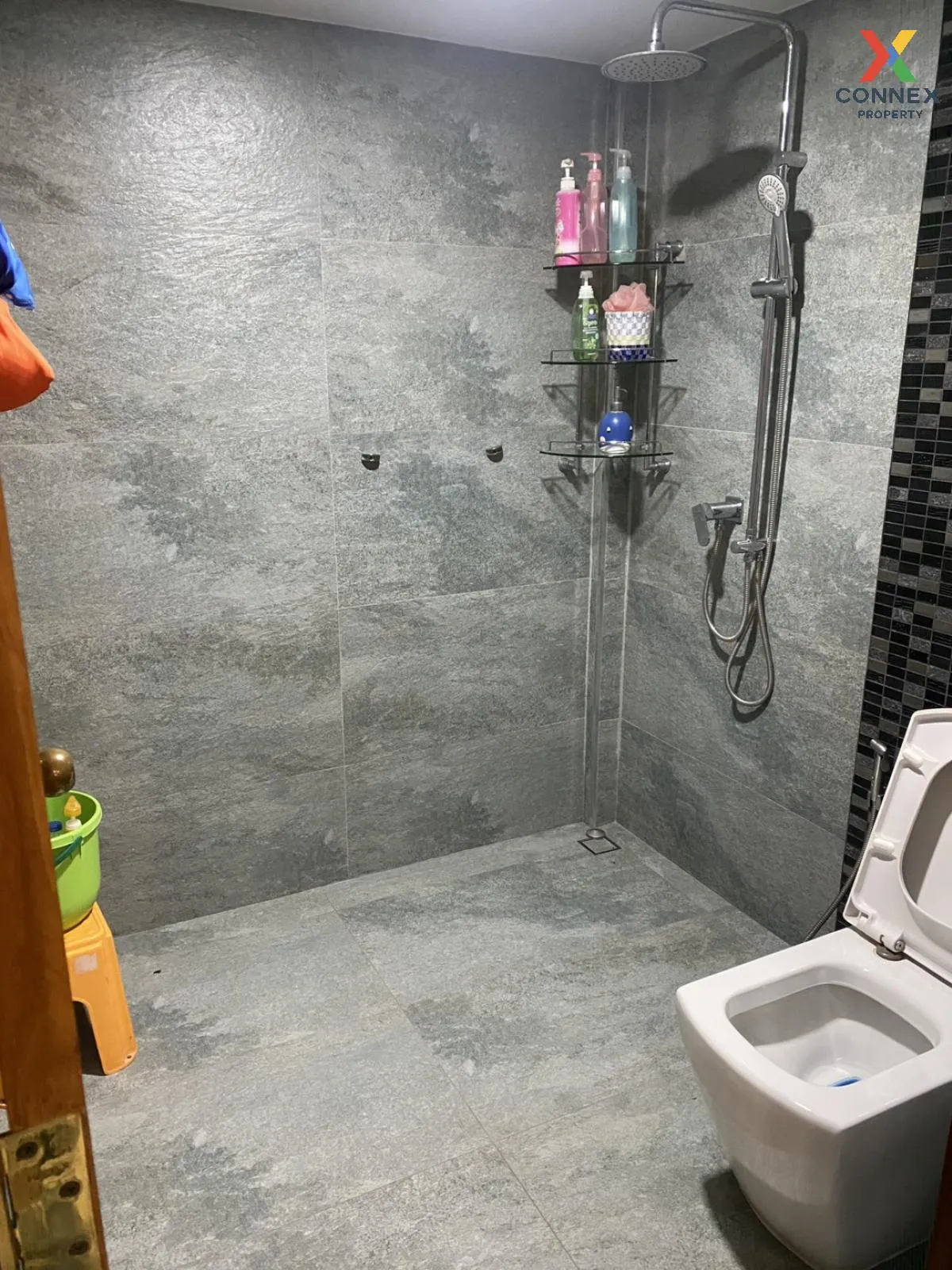 For Sale 2 - storey single house with 1 rai Thung Song Hong , Lak