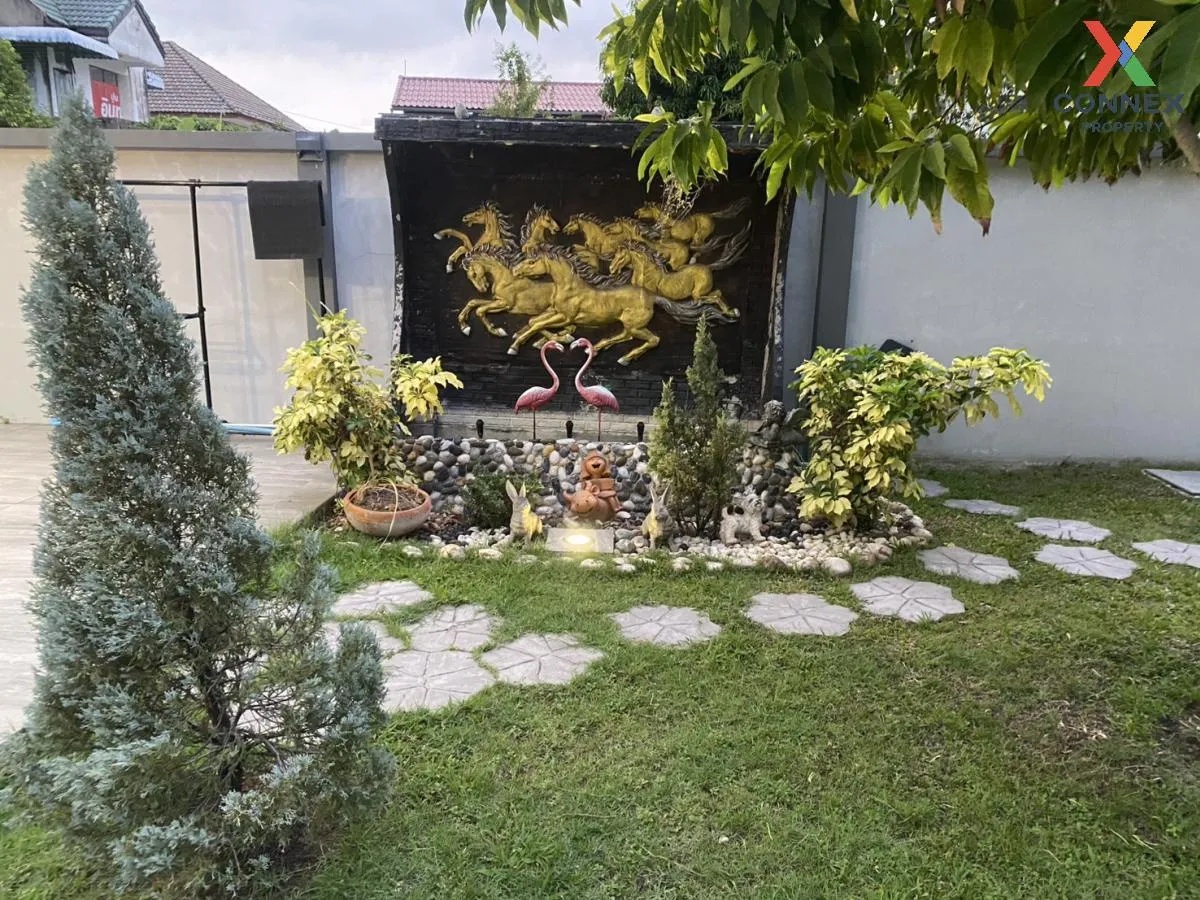 For Sale 2 - storey single house with 1 rai Thung Song Hong , Lak