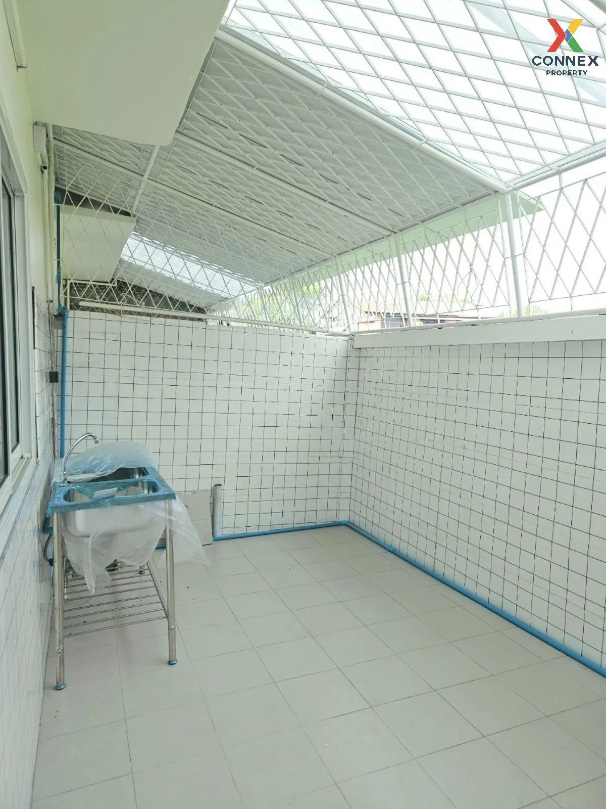 เช่าทาวน์เฮ้าส์/ทาวน์โฮม  หมู่บ้าน จริงใจ รีโนเวทใหม่ MRT-แยกนนทบ