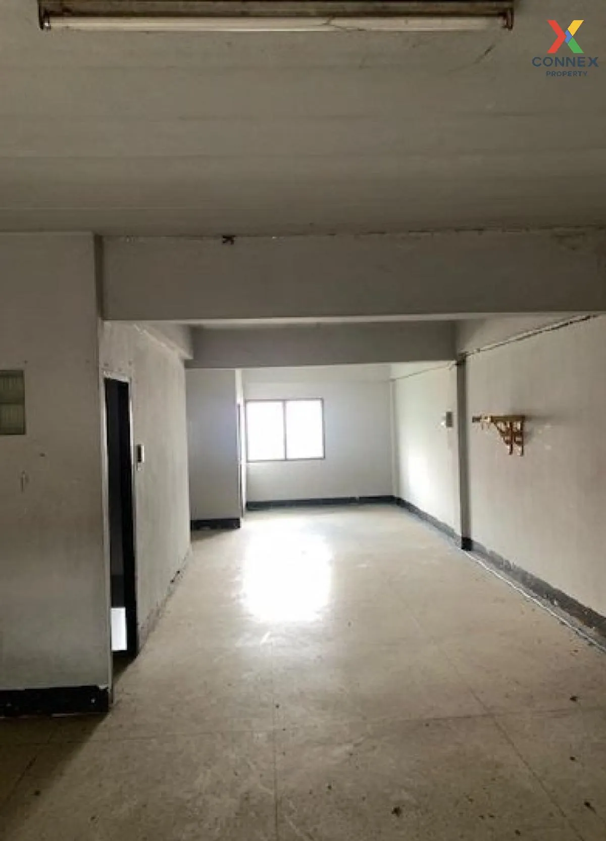 For Sale Commercial building, Chiang Mai, 260 sq m., Yang Neng, S