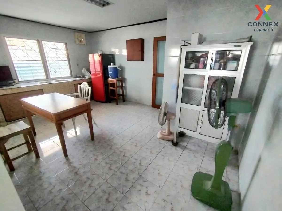 ขายบ้านเดี่ยว พร้อมห้องเช่า 11 ห้อง ซอยเพชรเกษม 79 ห้องมุม หน้ากว