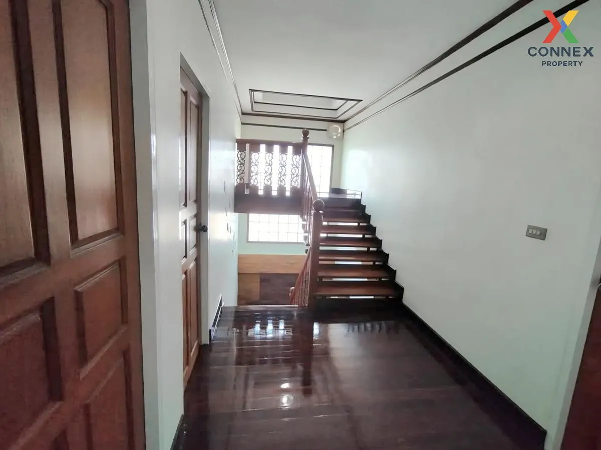 ขายบ้านเดี่ยว พร้อมห้องเช่า 11 ห้อง ซอยเพชรเกษม 79 ห้องมุม หน้ากว