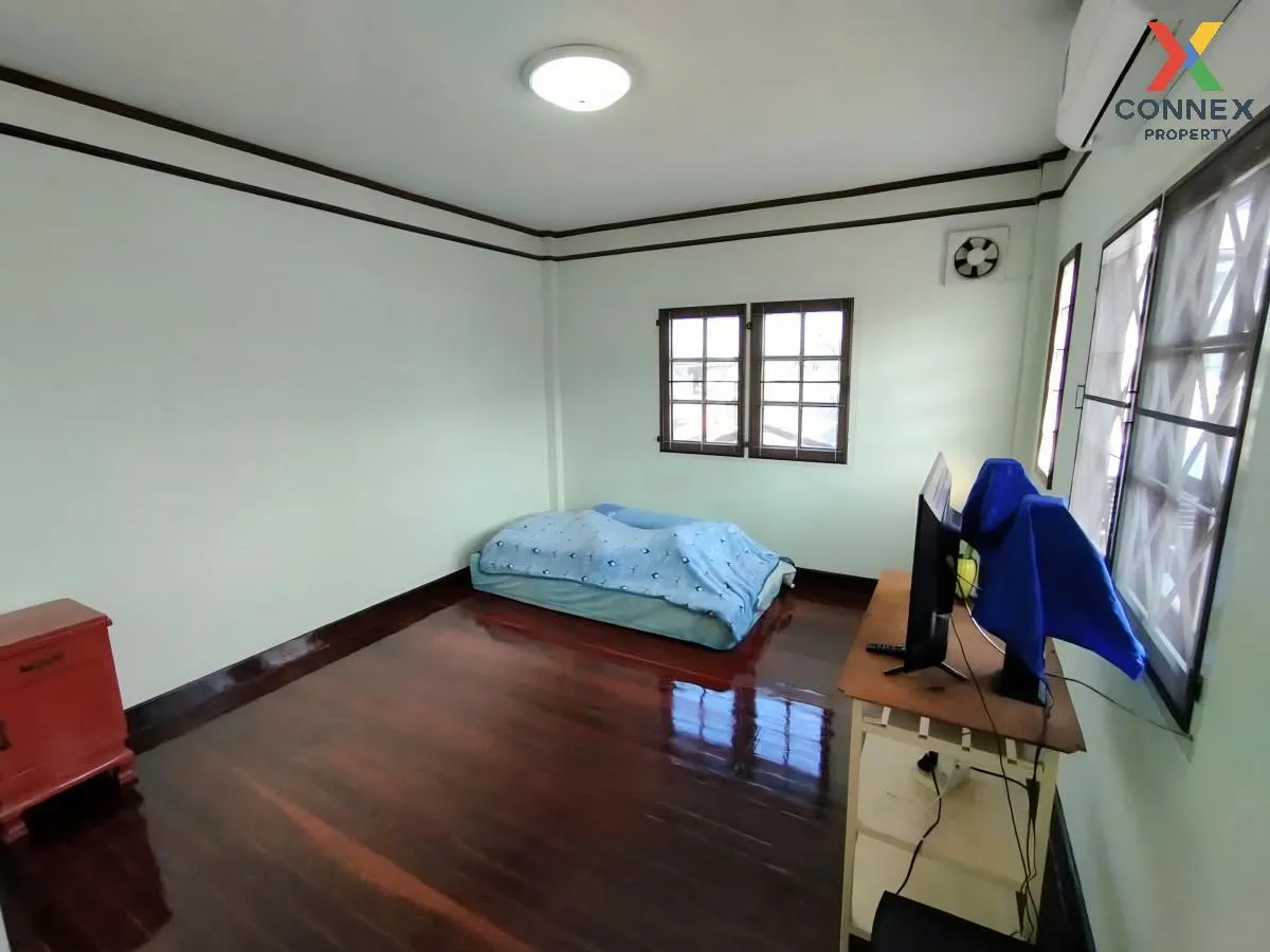 ขายบ้านเดี่ยว พร้อมห้องเช่า 11 ห้อง ซอยเพชรเกษม 79 ห้องมุม หน้ากว