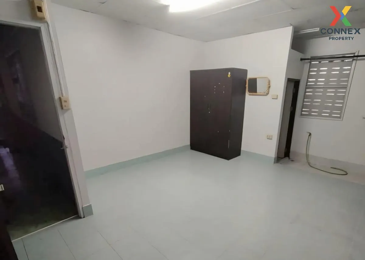 ขายบ้านเดี่ยว พร้อมห้องเช่า 11 ห้อง ซอยเพชรเกษม 79 ห้องมุม หน้ากว