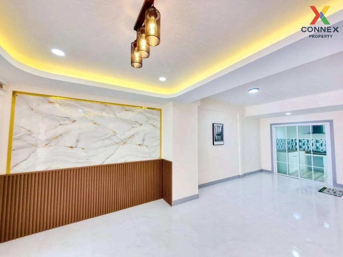 ขายทาวน์เฮ้าส์/ทาวน์โฮม  บ้านรัตนาธิเบศร์ MRT-ตลาดบางใหญ่ บางรักพ 4