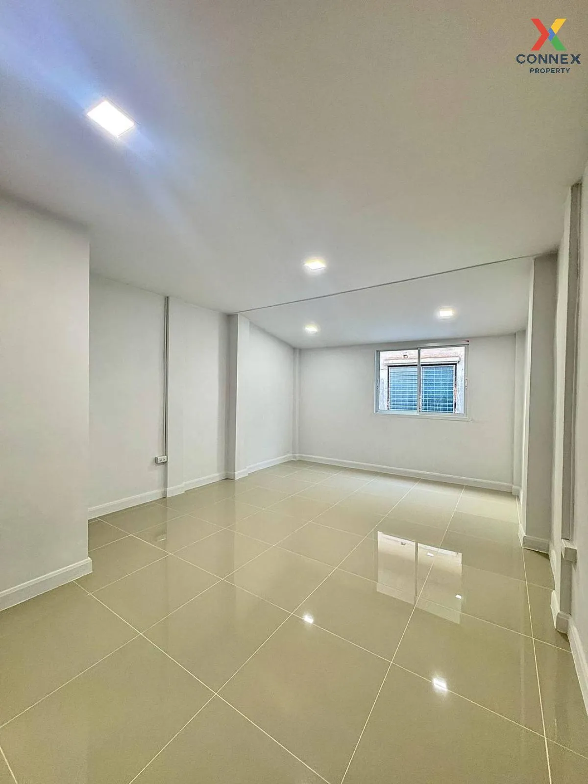 ขายทาวน์เฮ้าส์/ทาวน์โฮม  อัมพรไพศาล ปากเกร็ด รีโนเวทใหม่ MRT-เลี่