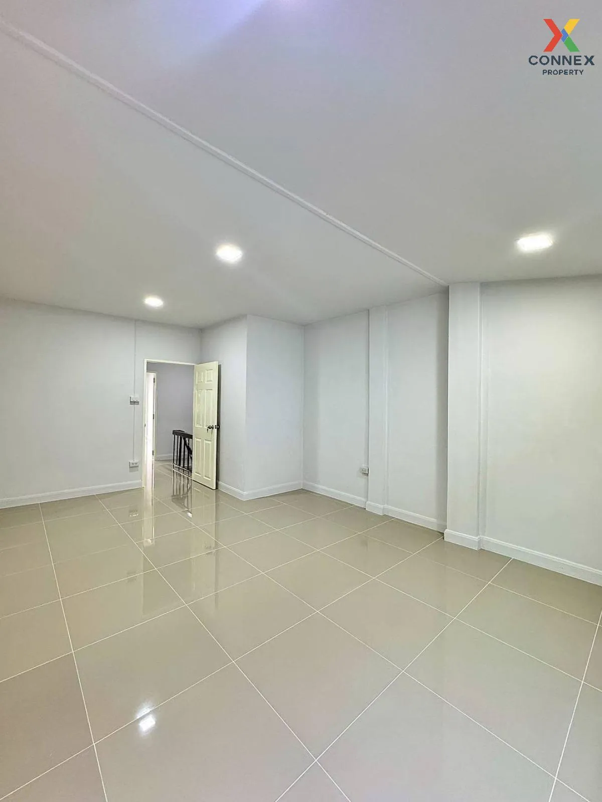 ขายทาวน์เฮ้าส์/ทาวน์โฮม  อัมพรไพศาล ปากเกร็ด รีโนเวทใหม่ MRT-เลี่