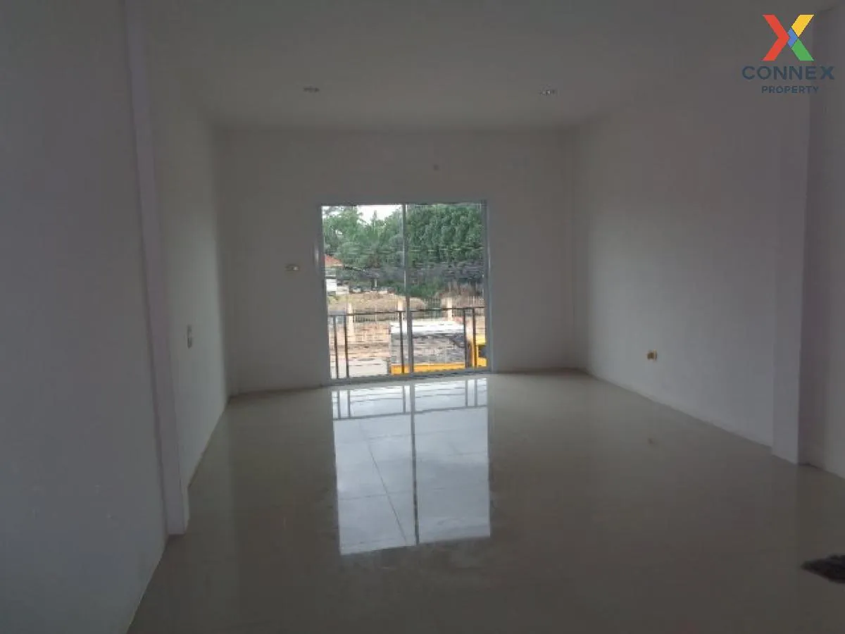 ขายอาคารพาณิชย์ 3 ชั้น 195 ตารางเมตร เมืองสุราษฎร์ธานี สุราษฎร์ธา ขายอาคารพาณิชย์ 3 ชั้น 195 ตารางเมตร เมืองสุราษฎร์ธานี สุราษฎร์ธา 4