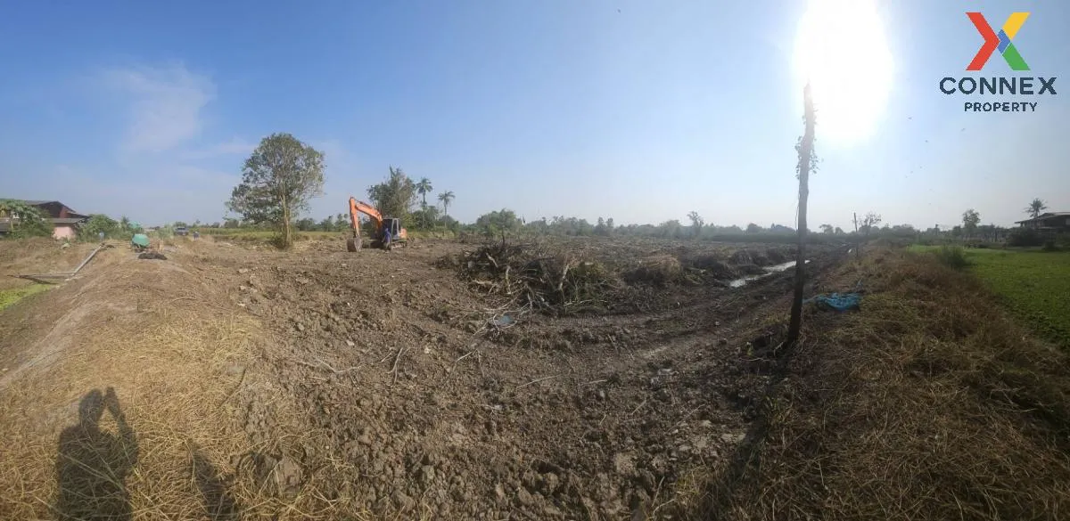 For Sale land 28 rai Nakhon Pathom , Don Faek , Nakhon Chai Si ,  2