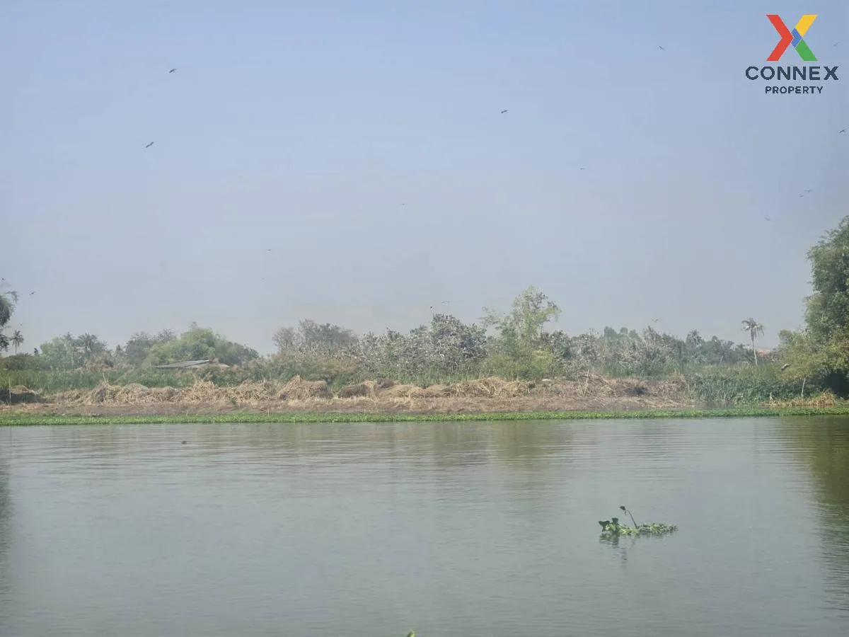 For Sale land 28 rai Nakhon Pathom , Don Faek , Nakhon Chai Si ,  3