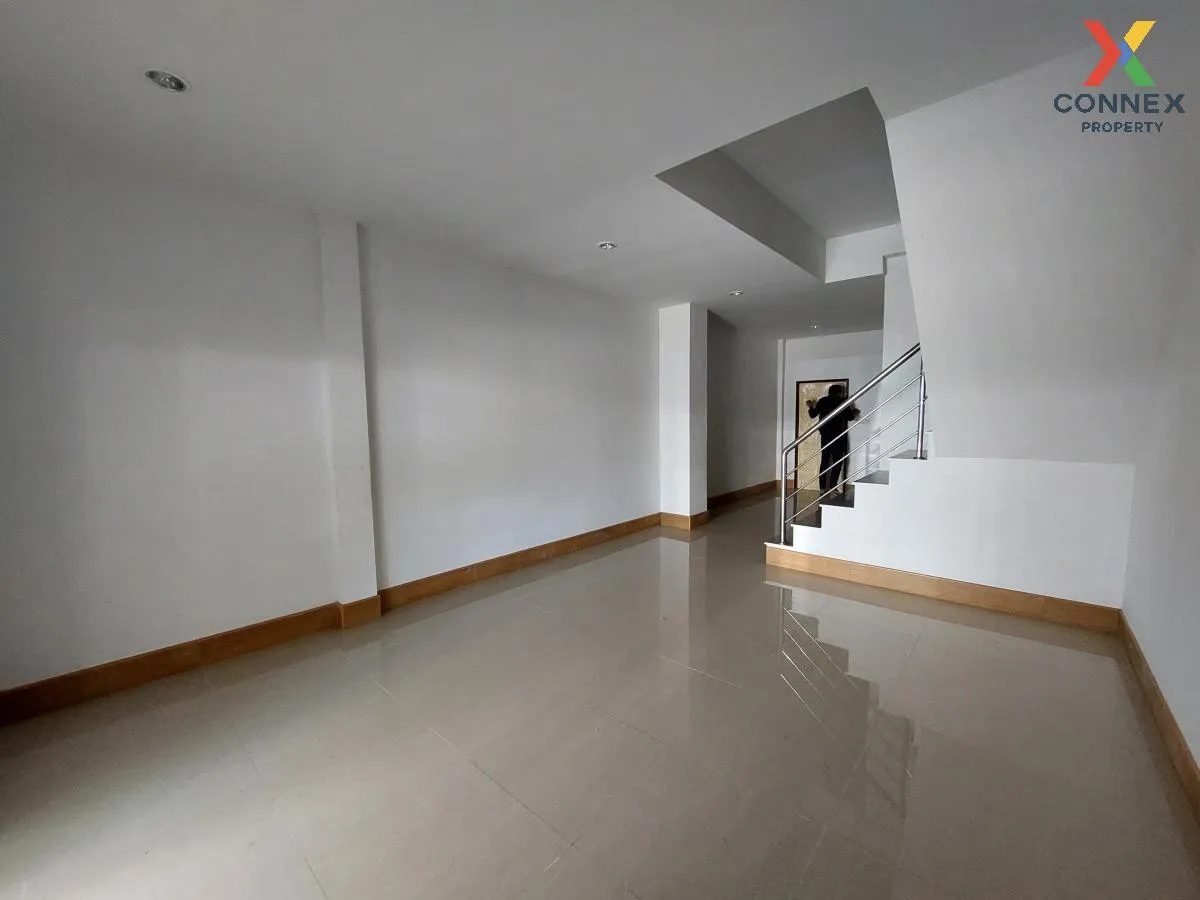 For Sale Townhouse/Townhome  , Sukjai Villa 9 , Don Hua Lo , Muea 2