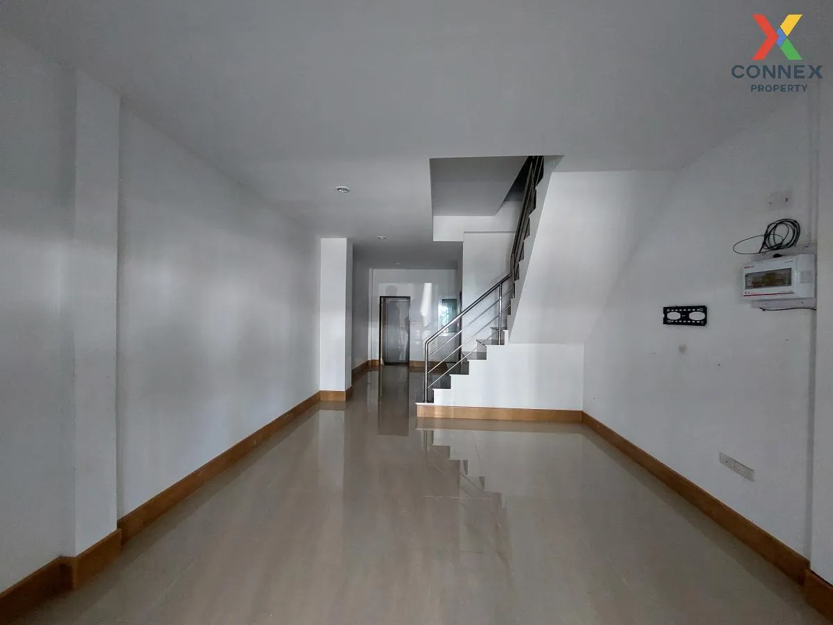 For Sale Townhouse/Townhome  , Sukjai Villa 9 , Don Hua Lo , Muea