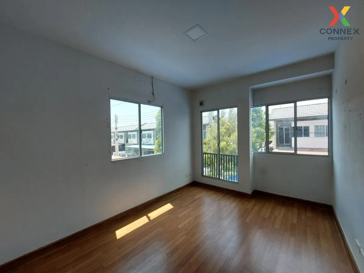 ขายทาวน์เฮ้าส์/ทาวน์โฮม  บ้านพฤกษา 122 อมตะ - บายพาส ห้องมุม นาป่