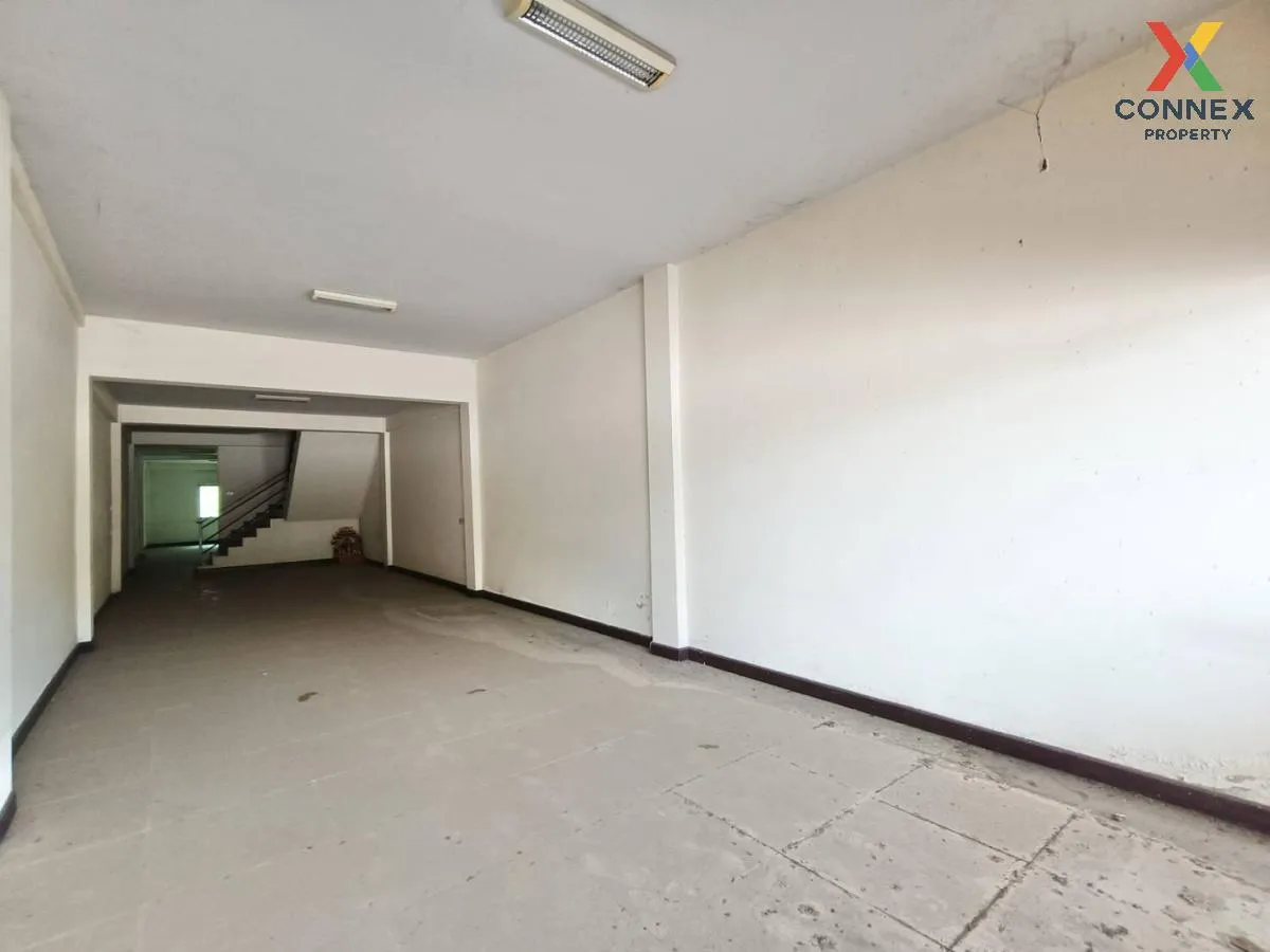 For Sale Commercial Building , Yoo Leaw Ruan , Wang Phong , Pran 