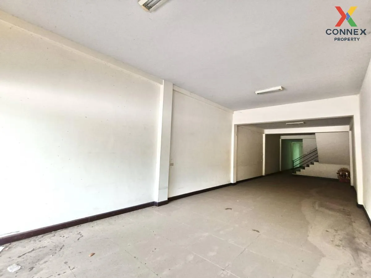 For Sale Commercial Building , Yoo Leaw Ruan , Wang Phong , Pran 