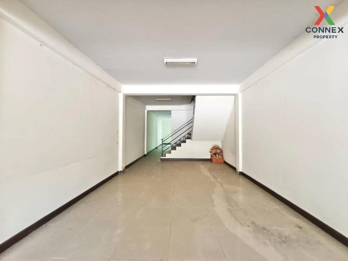 For Sale Commercial Building , Yoo Leaw Ruan , Wang Phong , Pran 