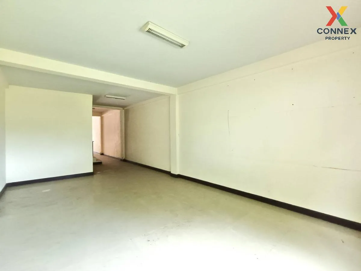 For Sale Commercial Building , Yoo Leaw Ruan , Wang Phong , Pran 