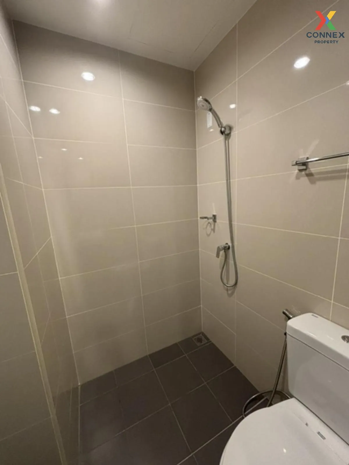 เช่าคอนโด  เอ สเปซ มี บางนา บางแก้ว บางพลี สมุทรปราการ CX-121070