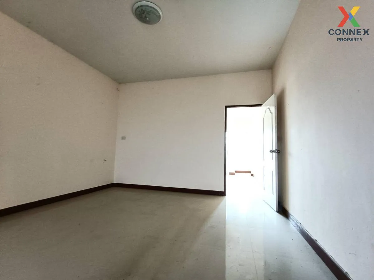 ขายอาคารพาณิชย์ 3 ชั้น 20 ตารางวา ท่ายาง เพชรบุรี ท่าคอย ท่ายาง เ ขายอาคารพาณิชย์ 3 ชั้น 20 ตารางวา ท่ายาง เพชรบุรี ท่าคอย ท่ายาง เ