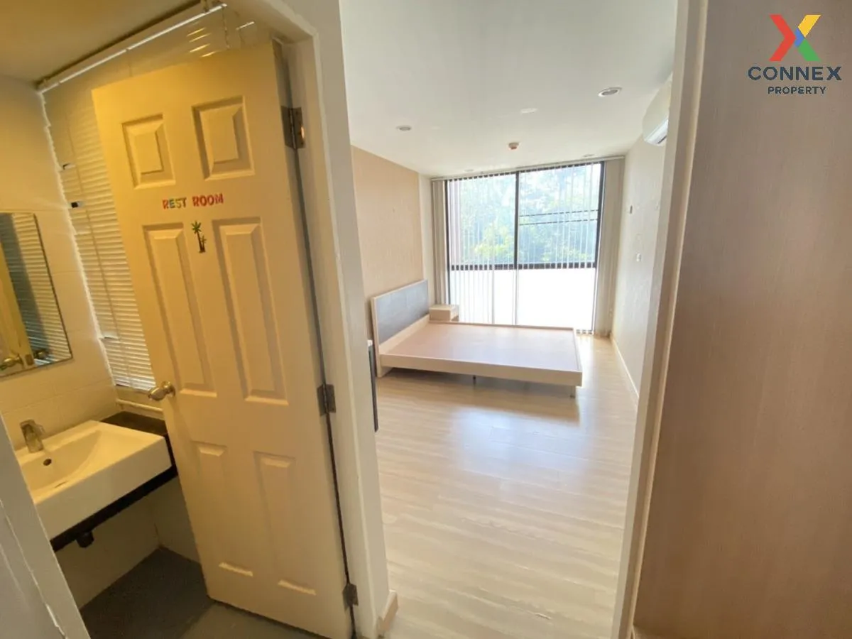 For Sale Condo , I - Zen Ekamai - Ramindra , high floor , Lat Phr For Sale Condo , I - Zen Ekamai - Ramindra , high floor , Lat Phr 2