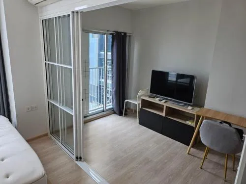 เช่าคอนโด  โนเบิล รีวอลฟ์ รัชดา 1 MRT-ศูนย์วัฒนธรรมแห่งประเทศไทย ห้วยขวาง เขต ห้วยขวาง กรุงเทพ CX-121118