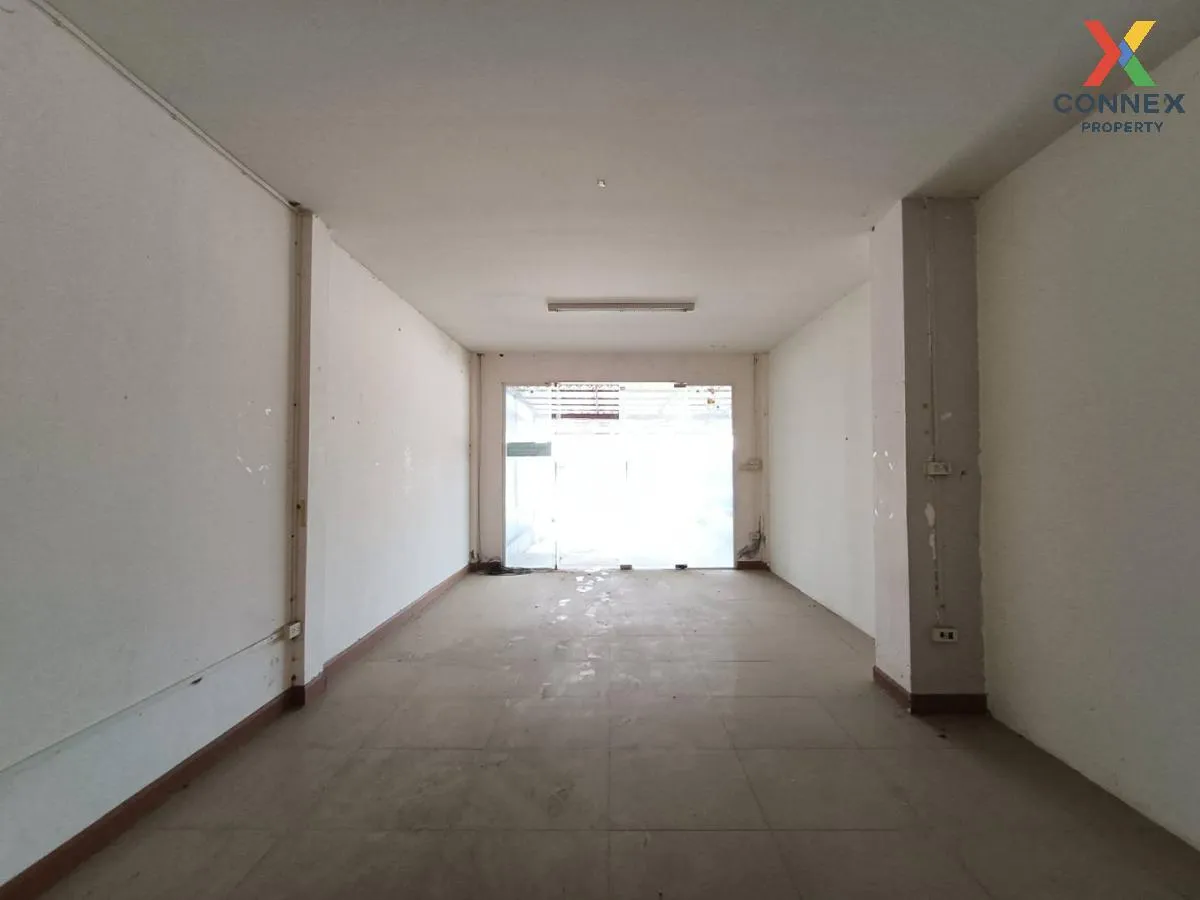 For Sale Commercial Building , Plearn Phrueksa 5 , Wang Phong , P
