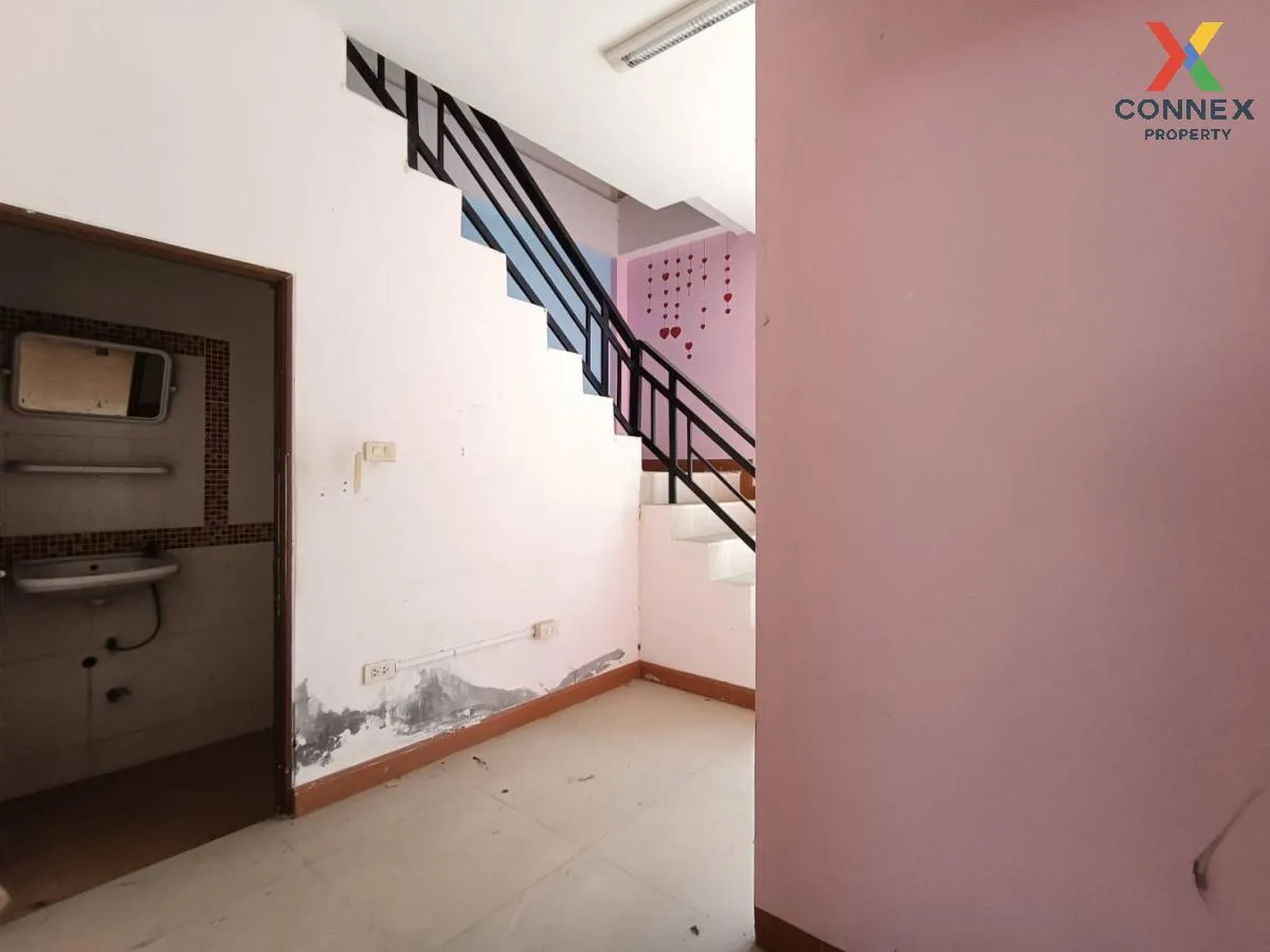 For Sale Commercial Building , Plearn Phrueksa 5 , Wang Phong , P