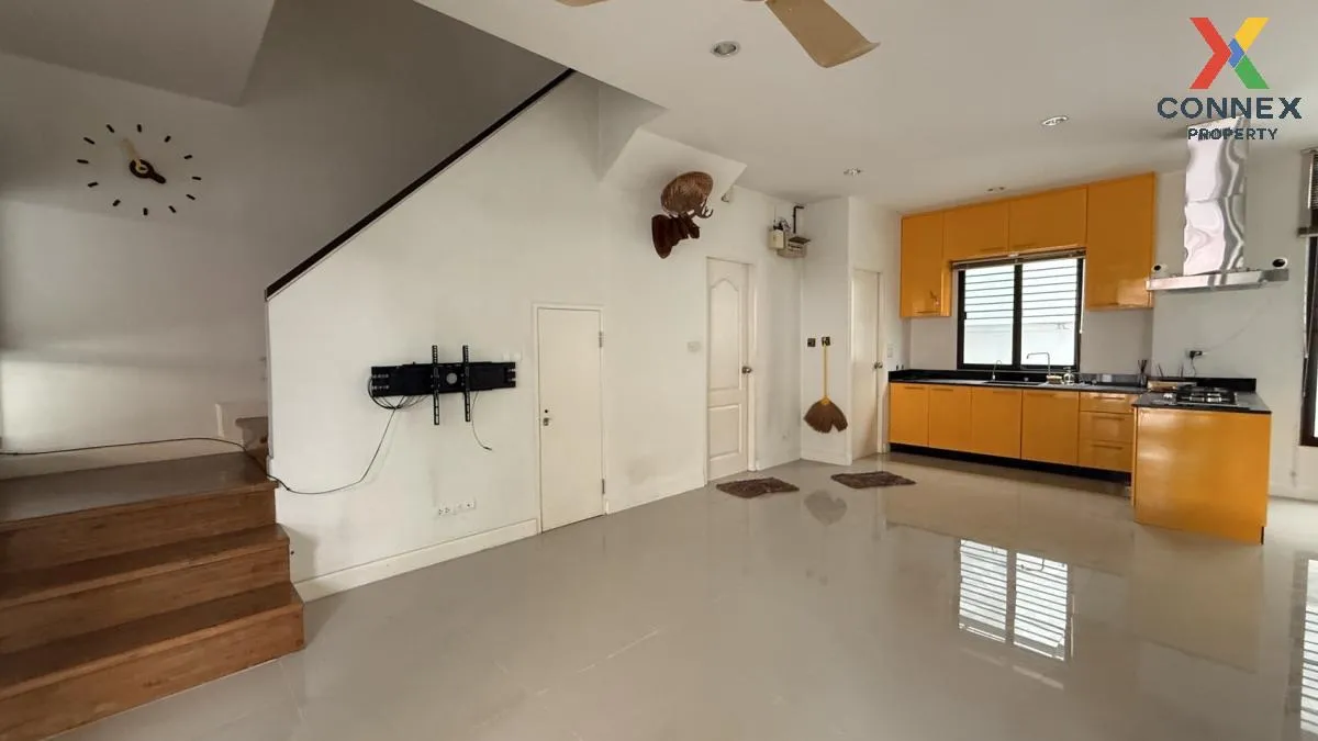 For Sale Townhouse/Townhome  , VIRIDIAN RATCHAPRUEK , wide fronta
