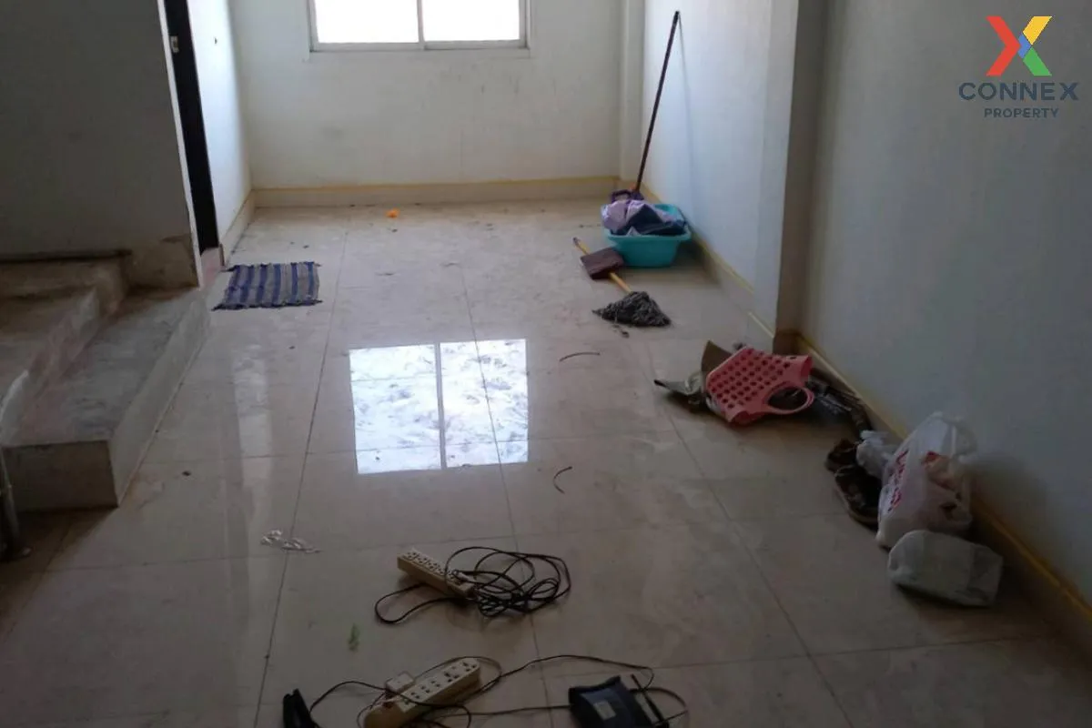 For Sale Townhouse/Townhome  , M.T. Arena Lam Luk Ka , Khu Khot , 4