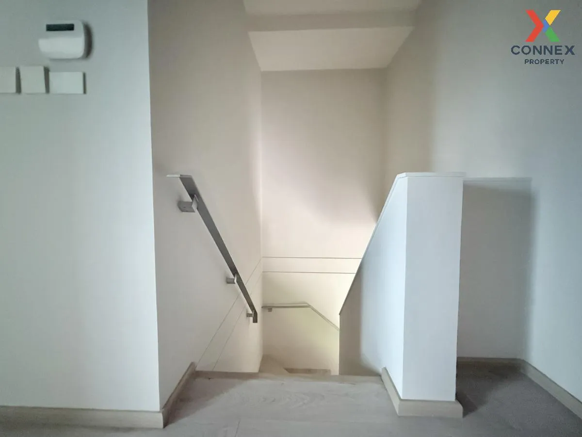 For Sale House , inizio Ratchaphruek - Rattanathibet , MRT-Sai Ma