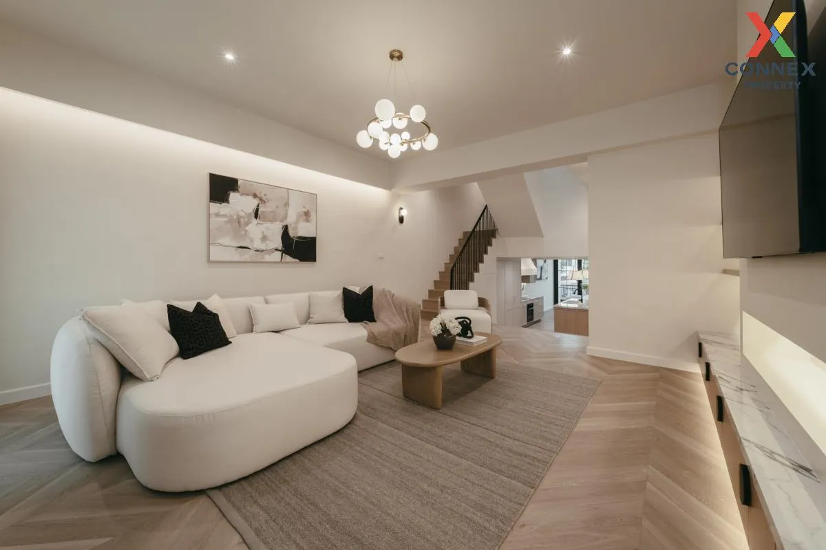 For Rent Regent 71 Place , newly renovated , Phra Khanong Nuea , 