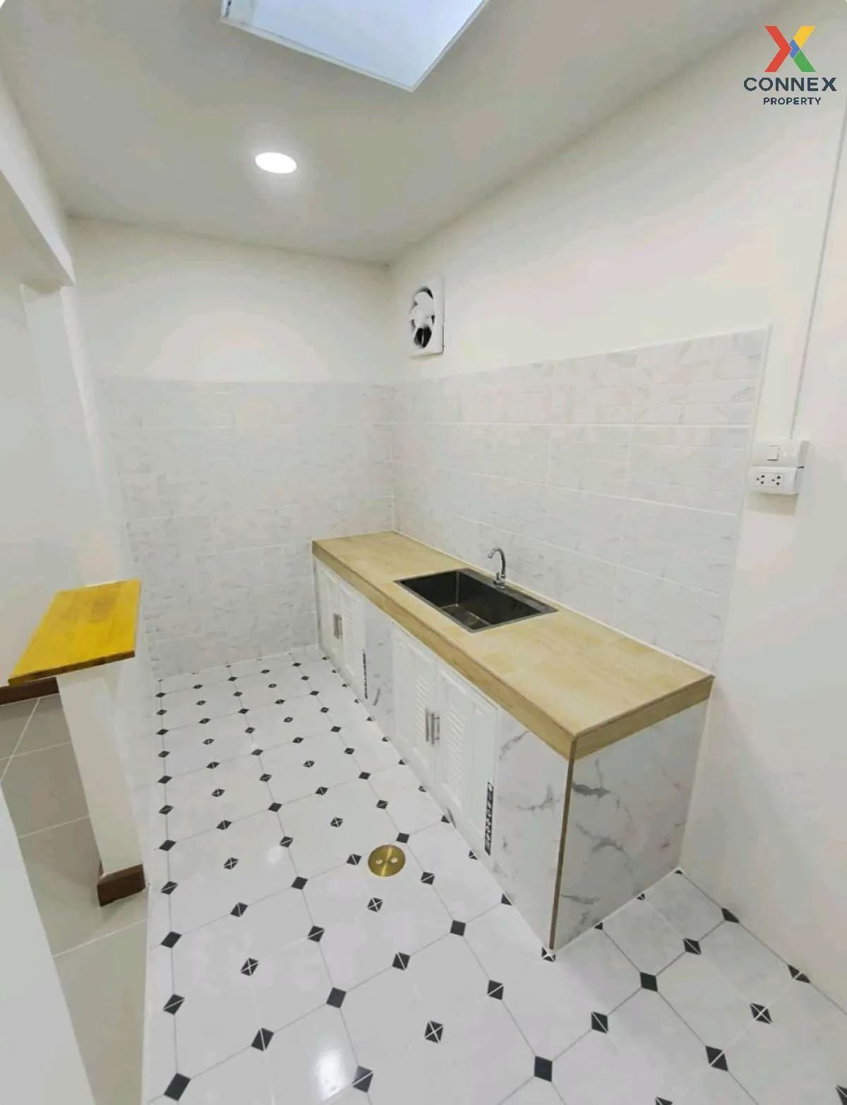 For Sale Townhouse/Townhome  , Baan Pruksa 28/1 Industrial Estate